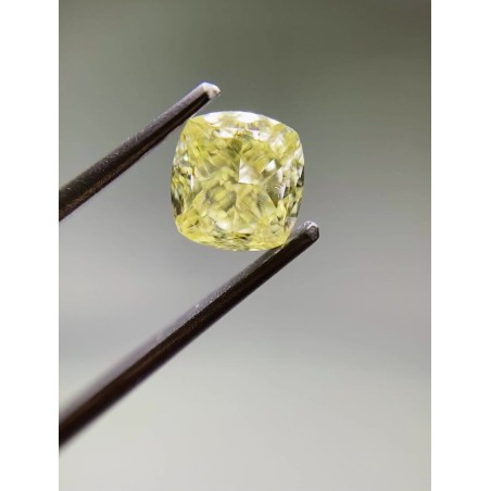 Diament o barwie fantazyjnej szlif poduszkowy modyfikowany, 1.01ct, SI1, Fancy Yellow, GIA 2506028149