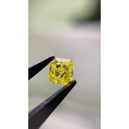 Diament o barwie fantazyjnej radiant, 0.7ct, SI2, Fancy Intense Yellow, GIA 7356009283