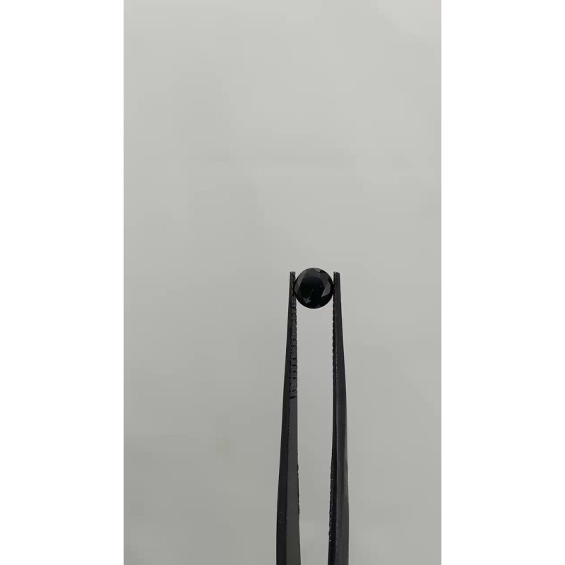 Diament o barwie fantazyjnej szlif okrągły, 0.69ct, VVS2, Fancy Black, GIA 2235431334