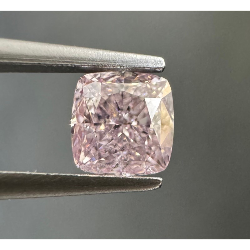 Diament o barwie fantazyjnej szlif poduszkowy brylantowy, 0.42ct, VS1, Fancy Purple Pink, GIA 6432978119 Diament o barwie fantazyjnej szlif poduszkowy brylantowy, 0.42ct, VS1, Fancy Purple Pink, GIA 6432978119