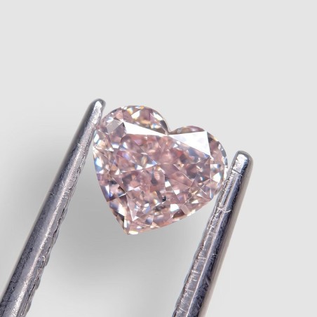 Diament o barwie fantazyjnej serce, 0.7ct, SI1, Fancy Orangey Pink, GIA 6511341725