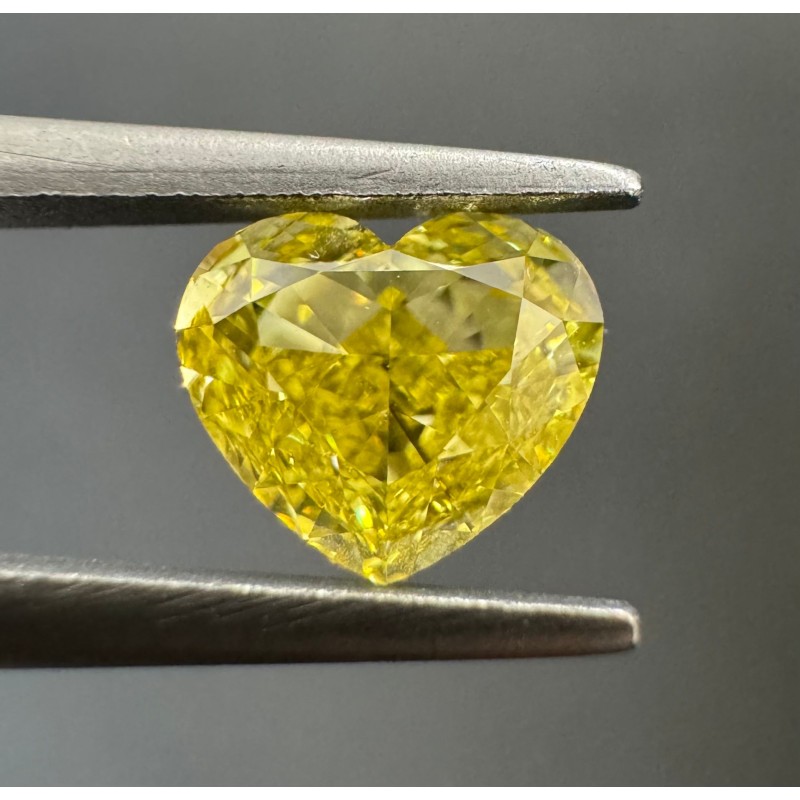 Diament o barwie fantazyjnej serce, 0.81ct, VS1, Fancy Intense Yellow, GIA 6275865037 Diament o barwie fantazyjnej serce, 0.81ct, VS1, Fancy Intense Yellow, GIA 6275865037