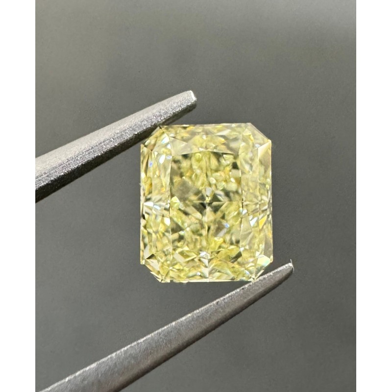 Diament o barwie fantazyjnej radiant, 1.03ct, VVS2, Fancy Light Yellow, GIA 2235280180